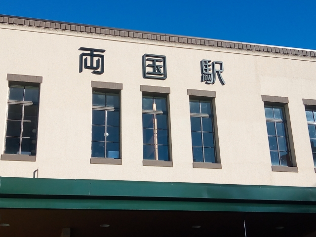 隅田川花火大会で両国は穴場 花火が見える場所と混雑や屋台の様子 30代のガールズトーク