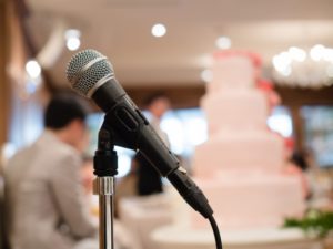 結婚式 新婦 友人 スピーチ 例